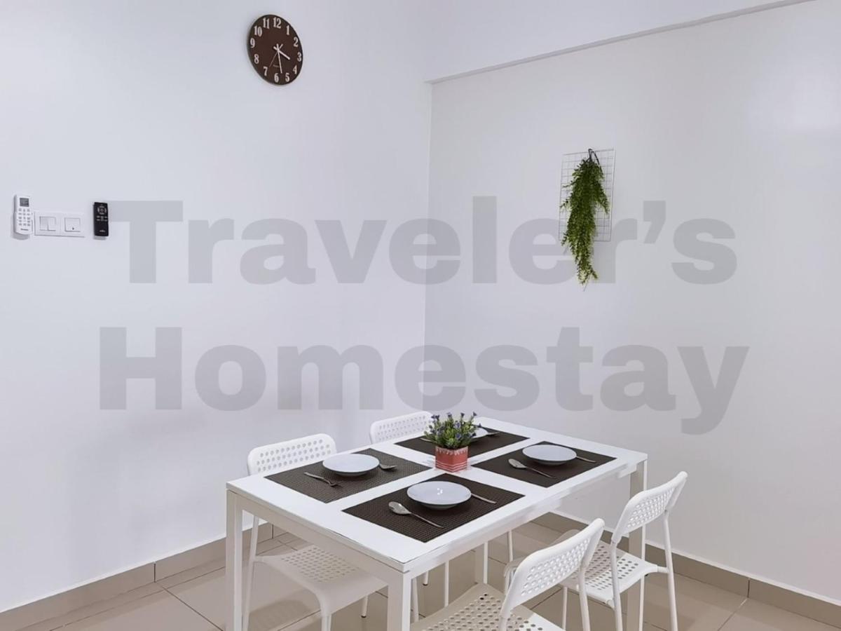 Traveler'S Homestay 旅人窝@ The Venus Sitiawan Kampong Lumut Kiri Exterior photo